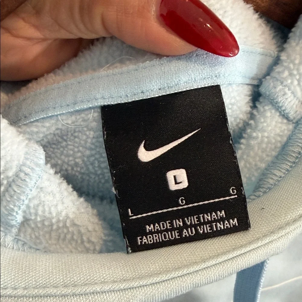 Nike sweatshirt just